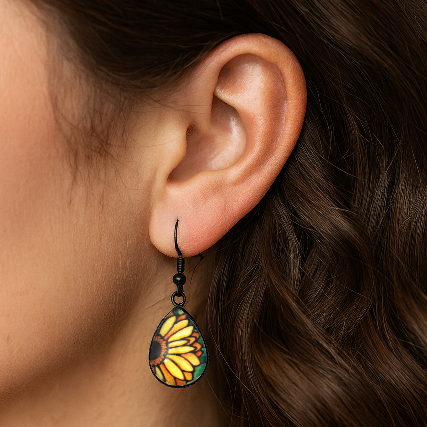 Yellow Daisy Black Teardrop Jewellery Set