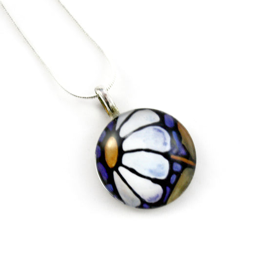 White Daisy Flower Circle Necklace
